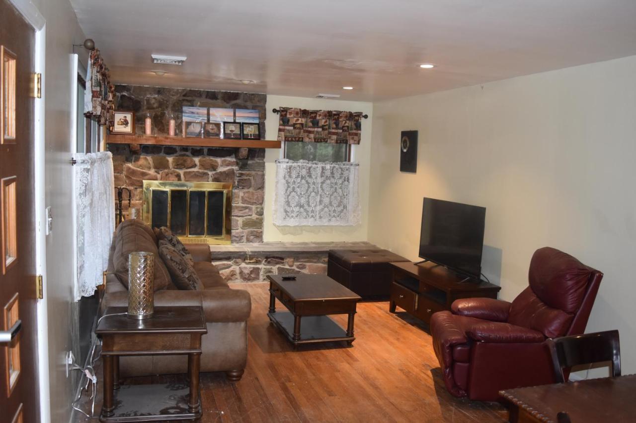 5 Bdr Cabin Game Rm Large Deck Fireplace Firetable Lake Harmony Bagian luar foto