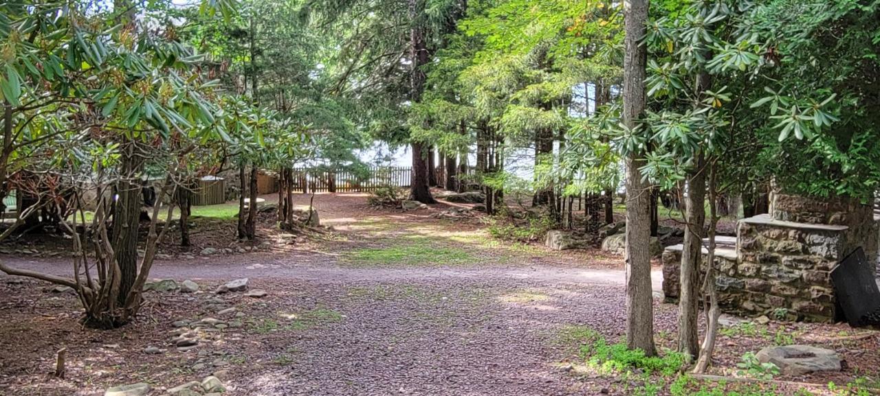 5 Bdr Cabin Game Rm Large Deck Fireplace Firetable Lake Harmony Bagian luar foto